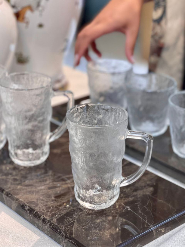 لیوان و نیم لیوان دفرمه یخی پیرکس محصول وارداتی