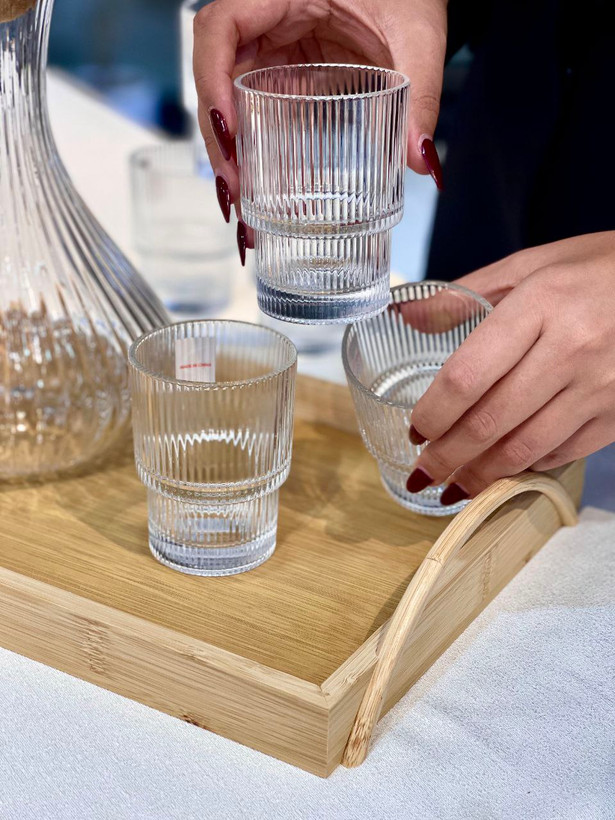 تنگ و نیم لیوان تراشدار Separate محصول وارداتی Deli Glass