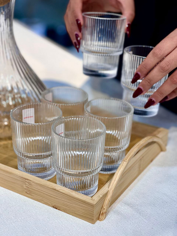 تنگ و نیم لیوان تراشدار Separate محصول وارداتی Deli Glass
