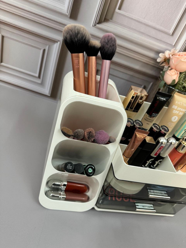 استند آرایشی محصول درجه یک وارداتی