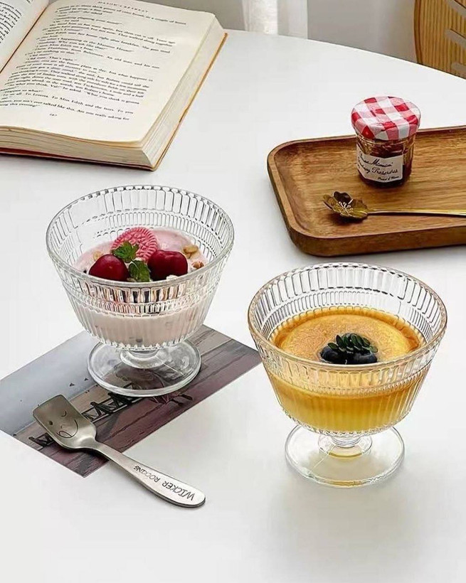دسرخوری پایه دار برند معتبر Deli