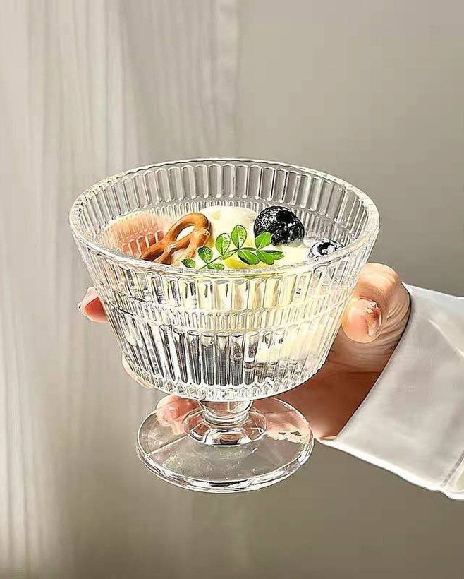 دسرخوری پایه دار برند معتبر Deli